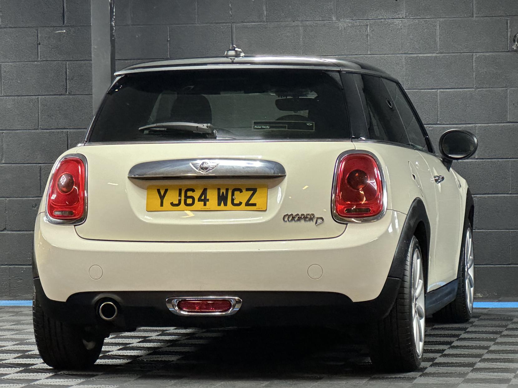 MINI Hatch 1.5 Cooper D Hatchback 3dr Diesel Manual Euro 6 (s/s) (116 ps)