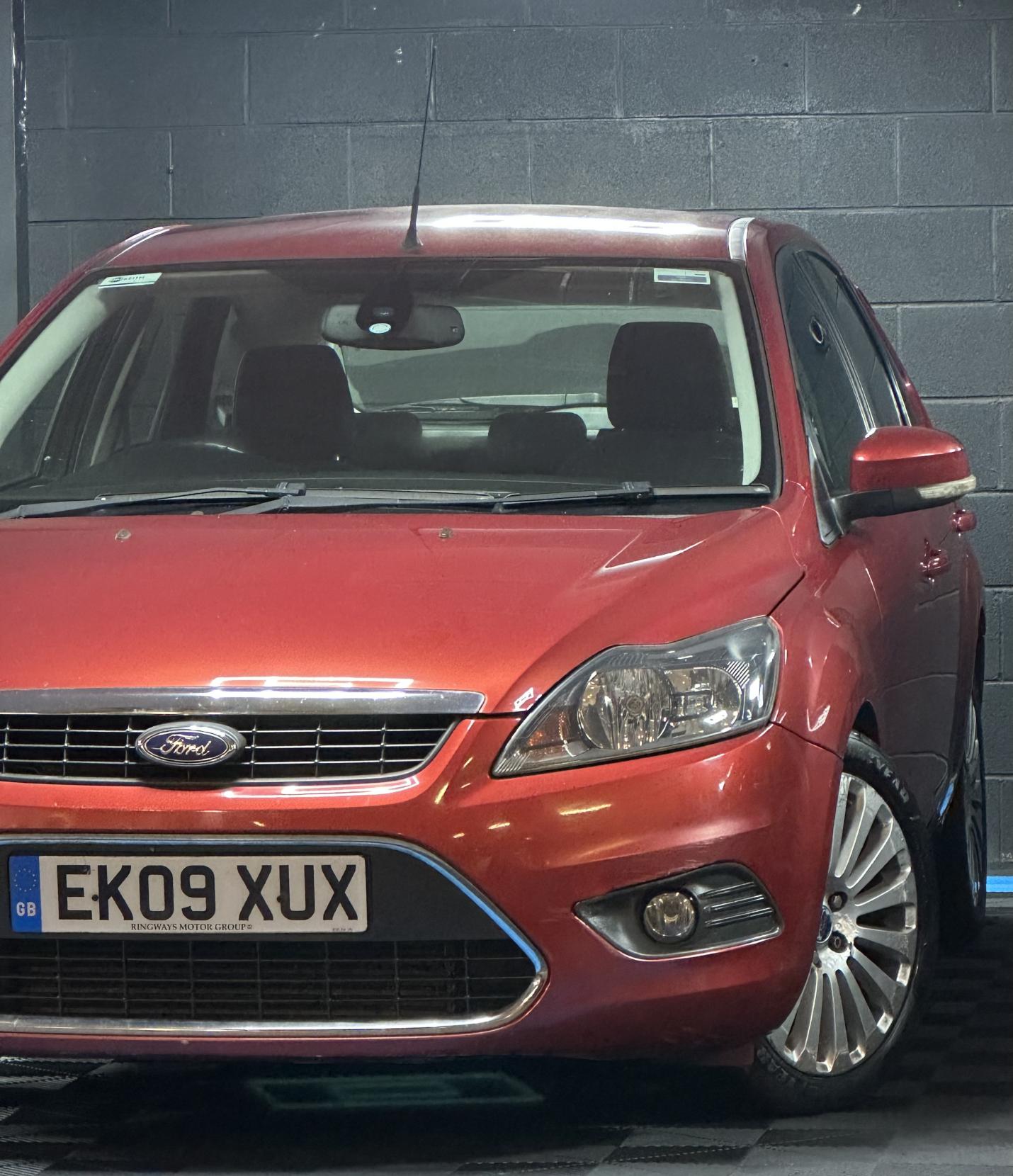 Ford Focus 2.0 TDCi DPF Titanium Hatchback 5dr Diesel Powershift (154 g/km, 134 bhp)