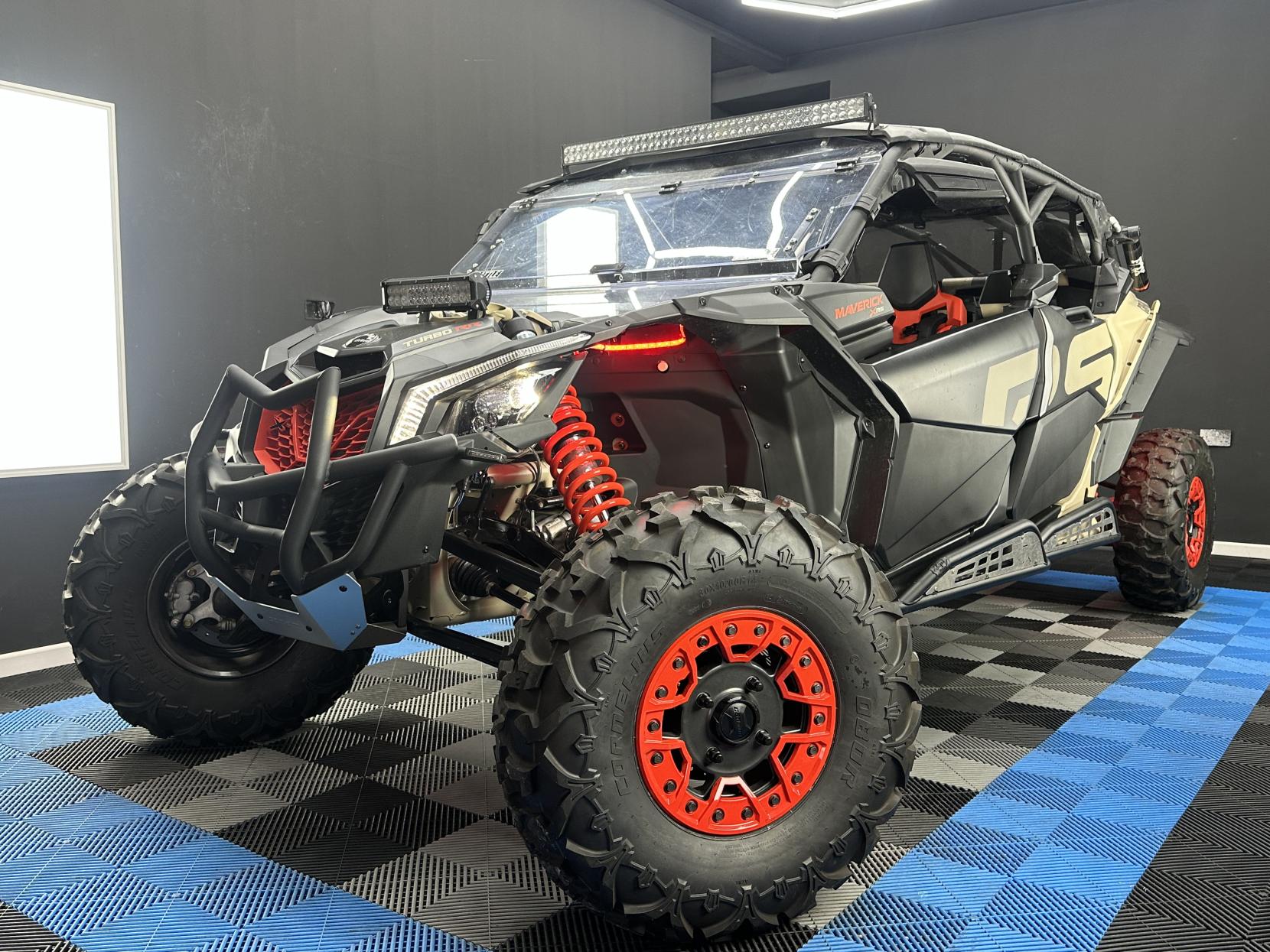 Can-Am Maverick 1000 x3 turbo