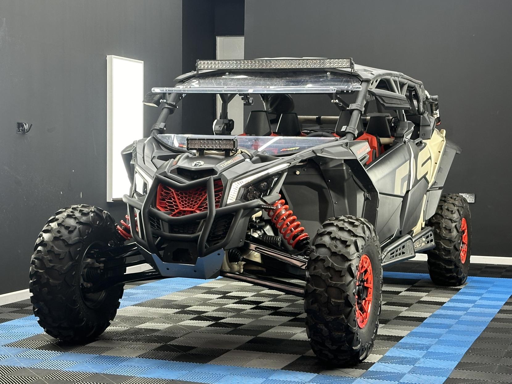 Can-Am Maverick 1000 x3 turbo