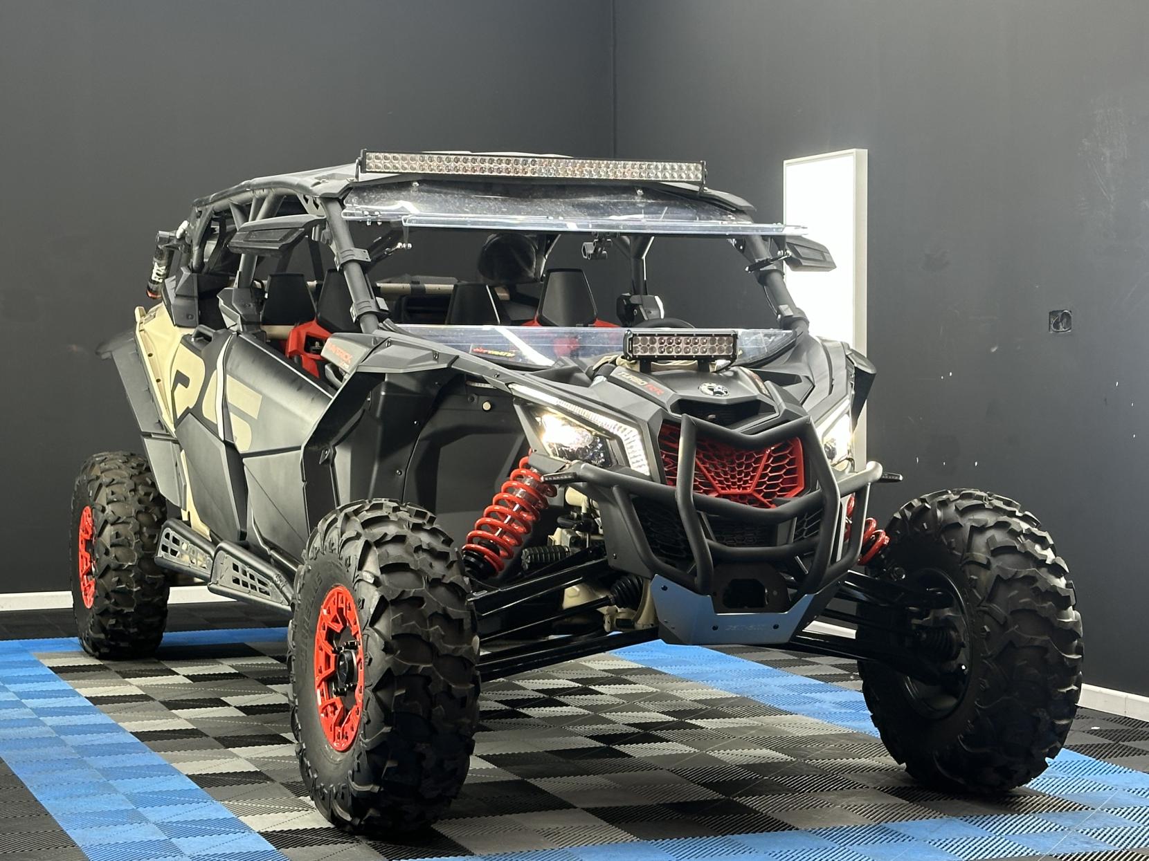 Can-Am Maverick 1000 x3 turbo