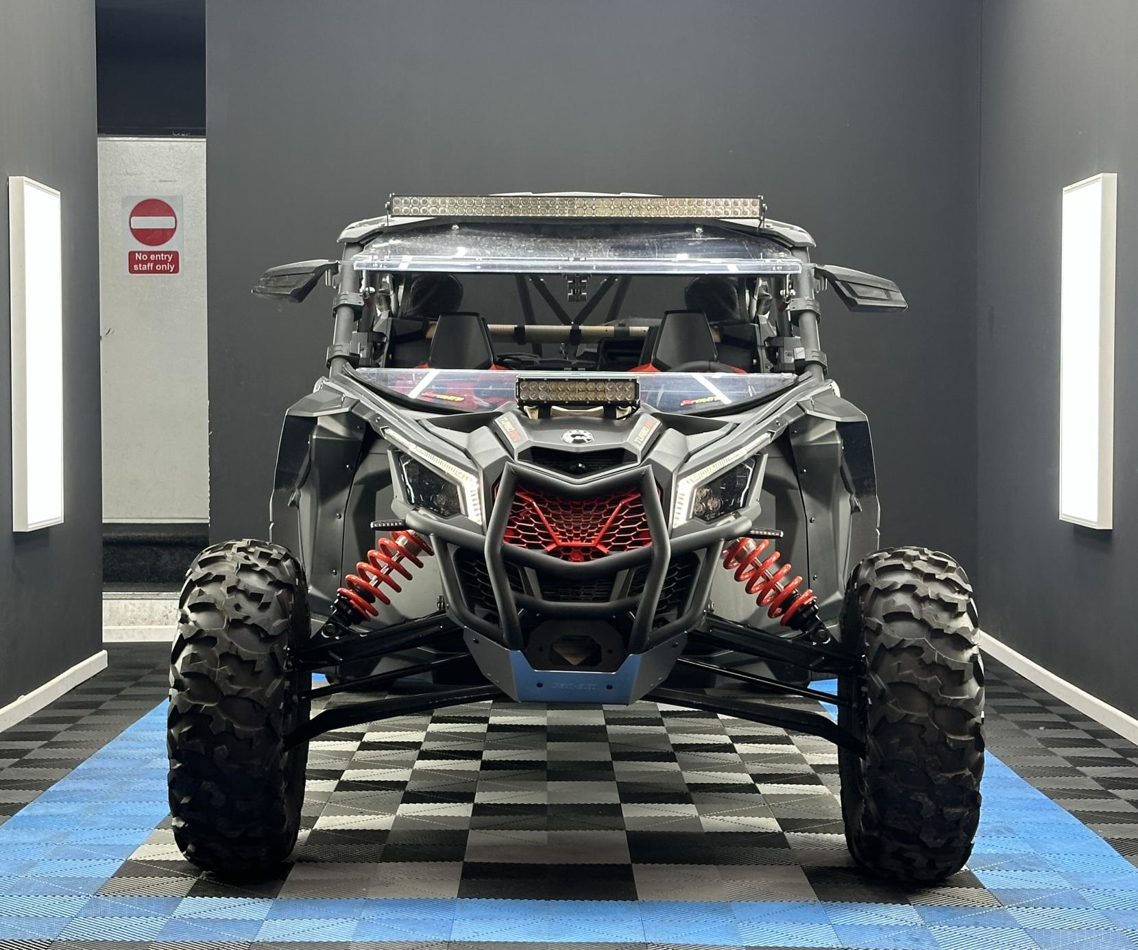 Can-Am Maverick 1000 x3 turbo