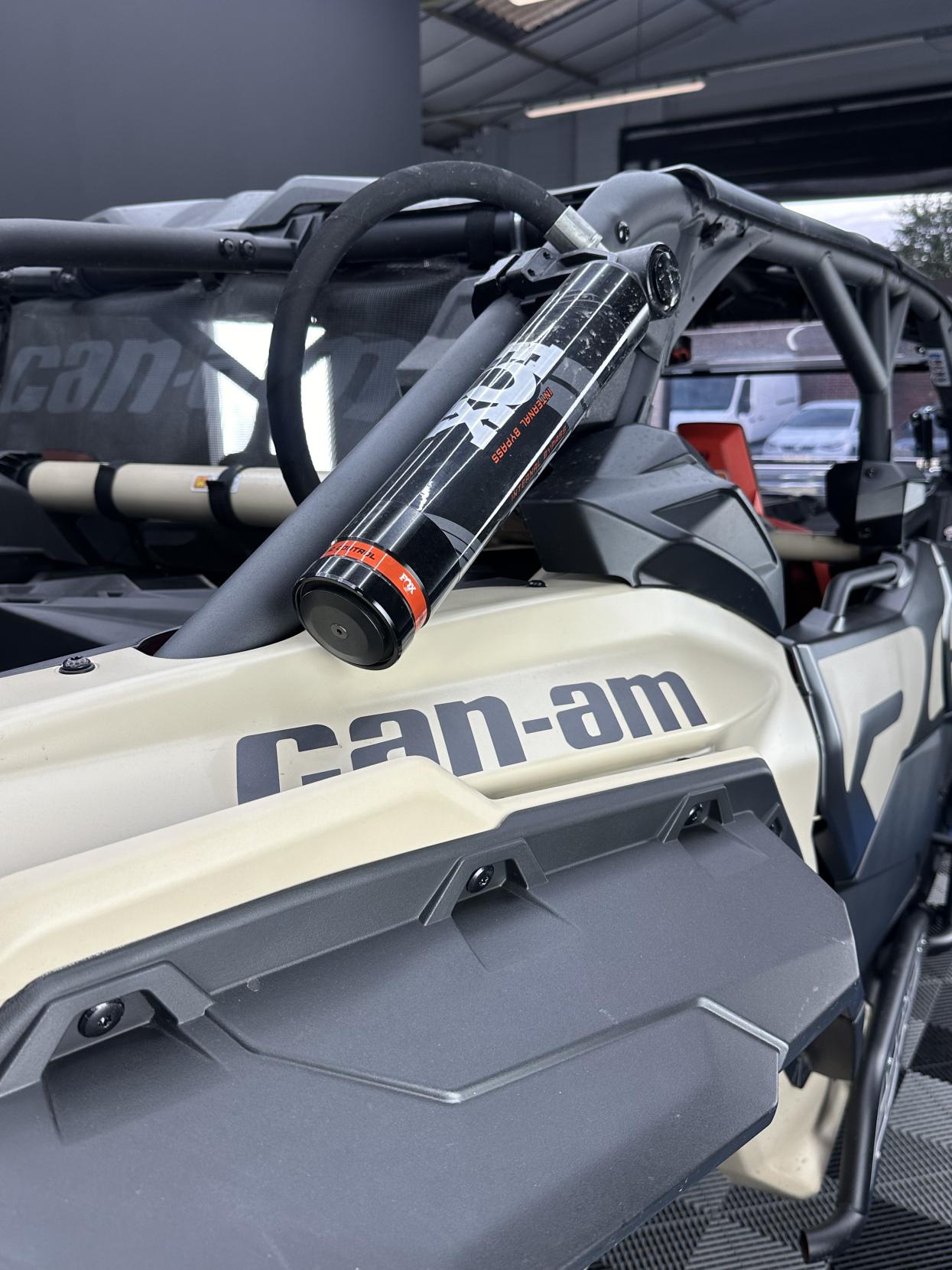 Can-Am Maverick 1000 x3 turbo