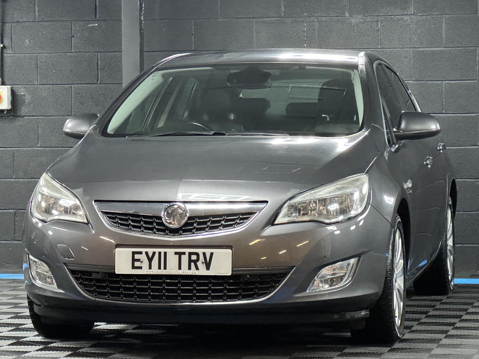 Vauxhall Astra 1.6 16v Elite Hatchback 5dr Petrol Easytronic Euro 5 (115 ps)