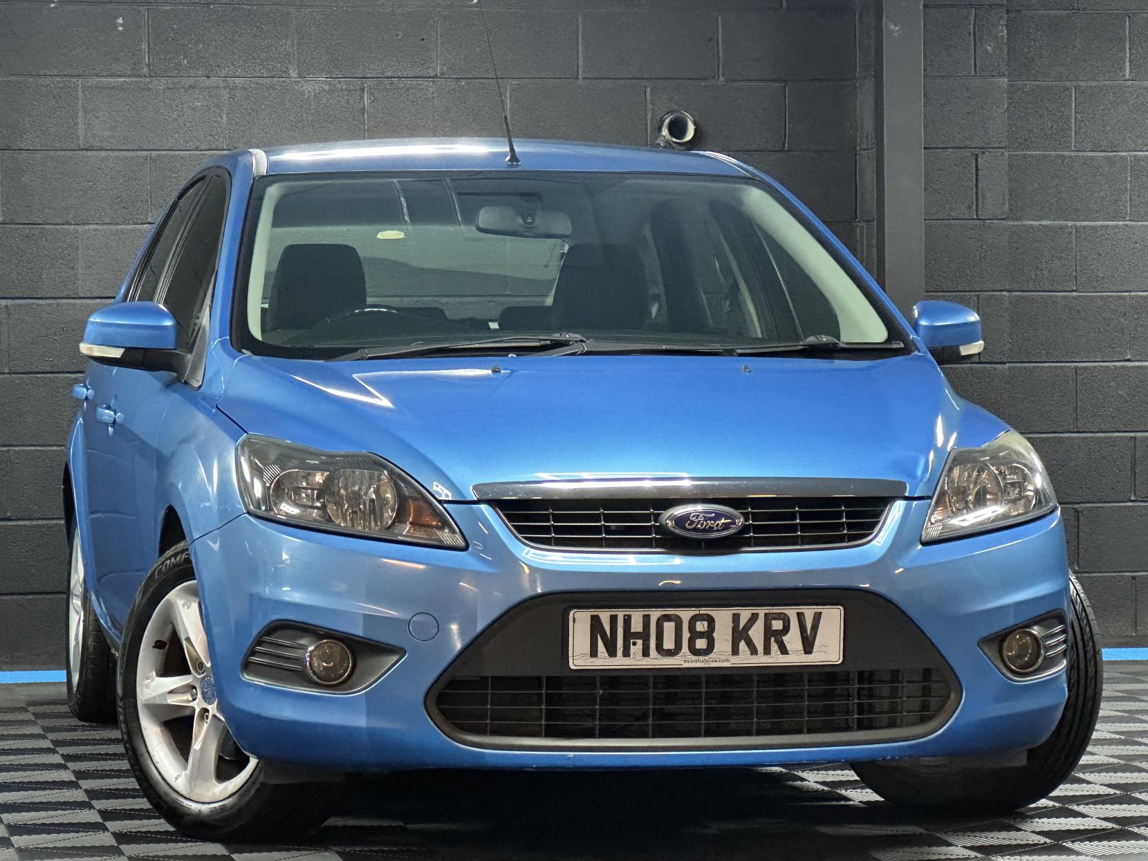 Ford Focus 1.6 Zetec Hatchback 5dr Petrol Automatic (184 g/km, 99 bhp)