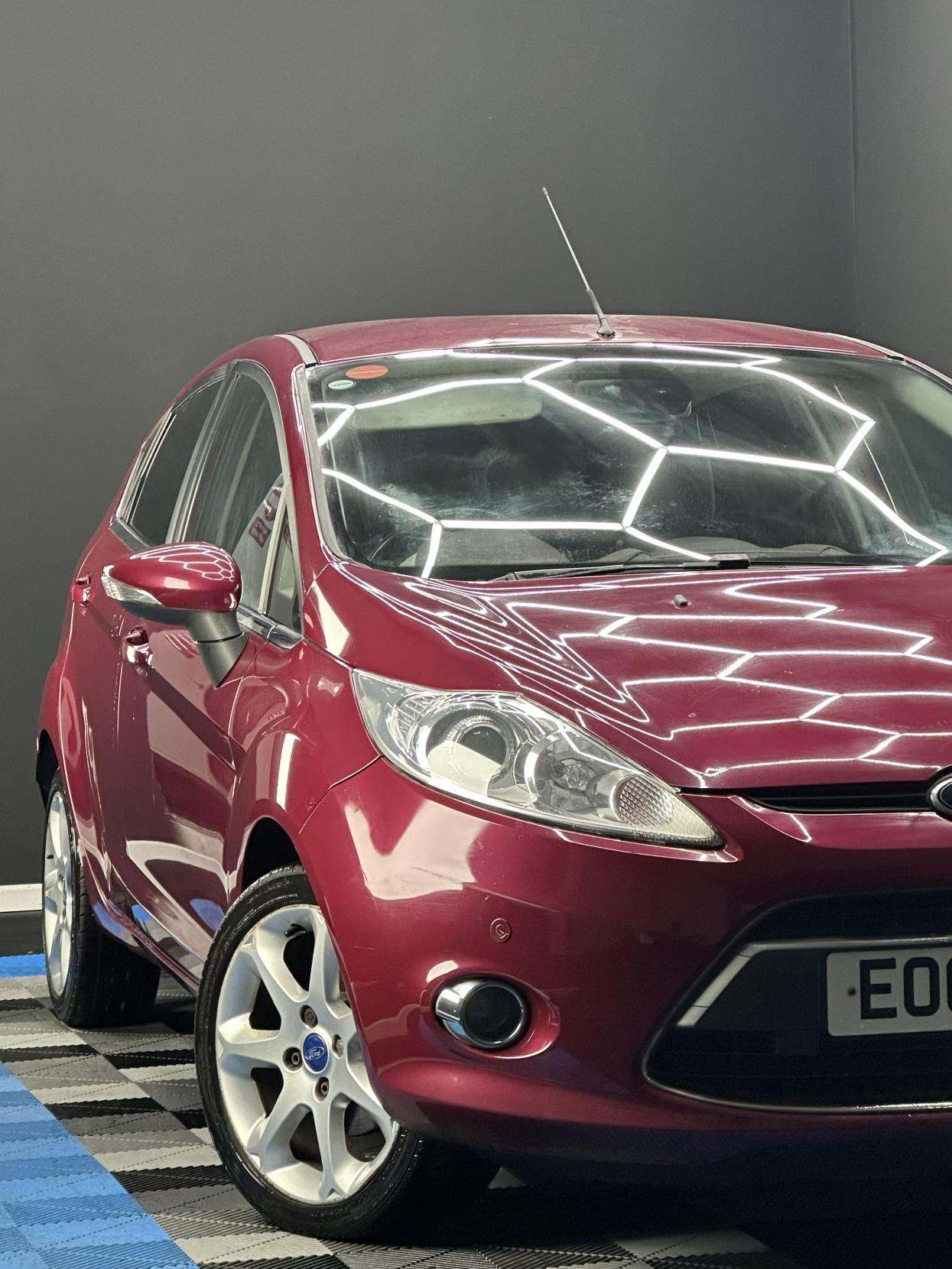 Ford Fiesta 1.4 TDCi Titanium Hatchback 5dr Diesel Manual (110 g/km, 67 bhp)