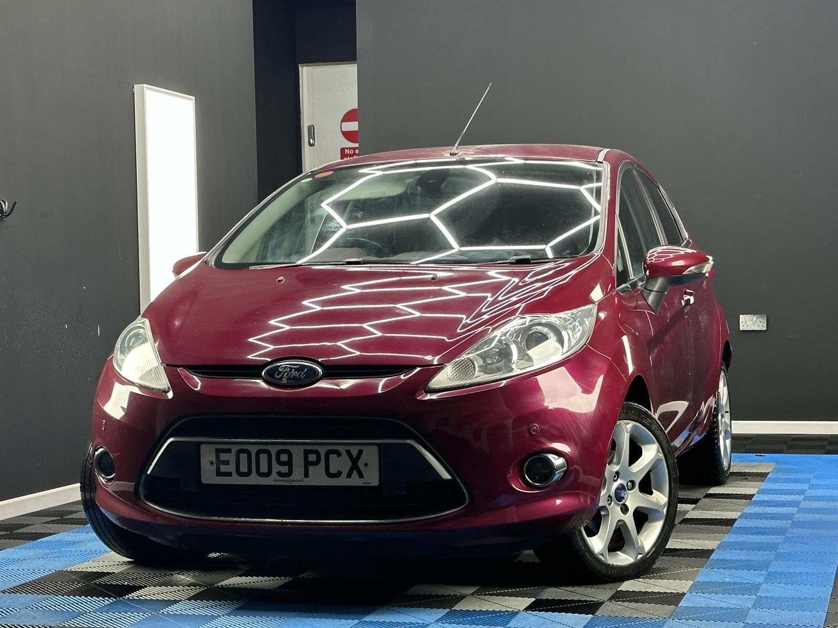 Ford Fiesta 1.4 TDCi Titanium Hatchback 5dr Diesel Manual (110 g/km, 67 bhp)