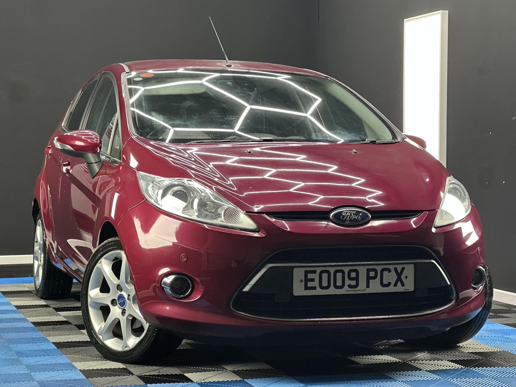 Ford Fiesta 1.4 TDCi Titanium Hatchback 5dr Diesel Manual (110 g/km, 67 bhp)