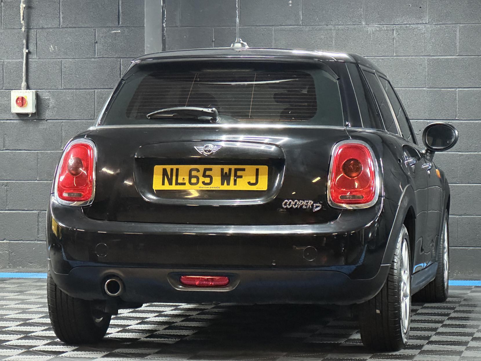 MINI Hatch 1.5 Cooper D Hatchback 5dr Diesel Manual Euro 6 (s/s) (116 ps)